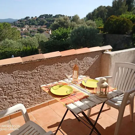 Appartement Haut De En Duplex T2 Avec Terrasse Vue Rade
